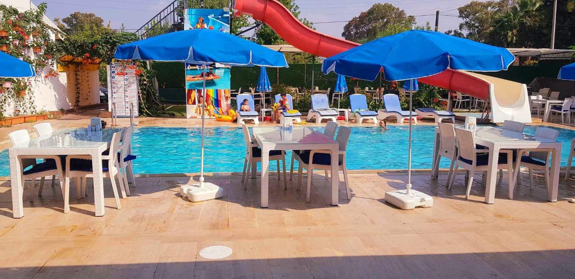 Alis Hotel フェティエ エクステリア 写真