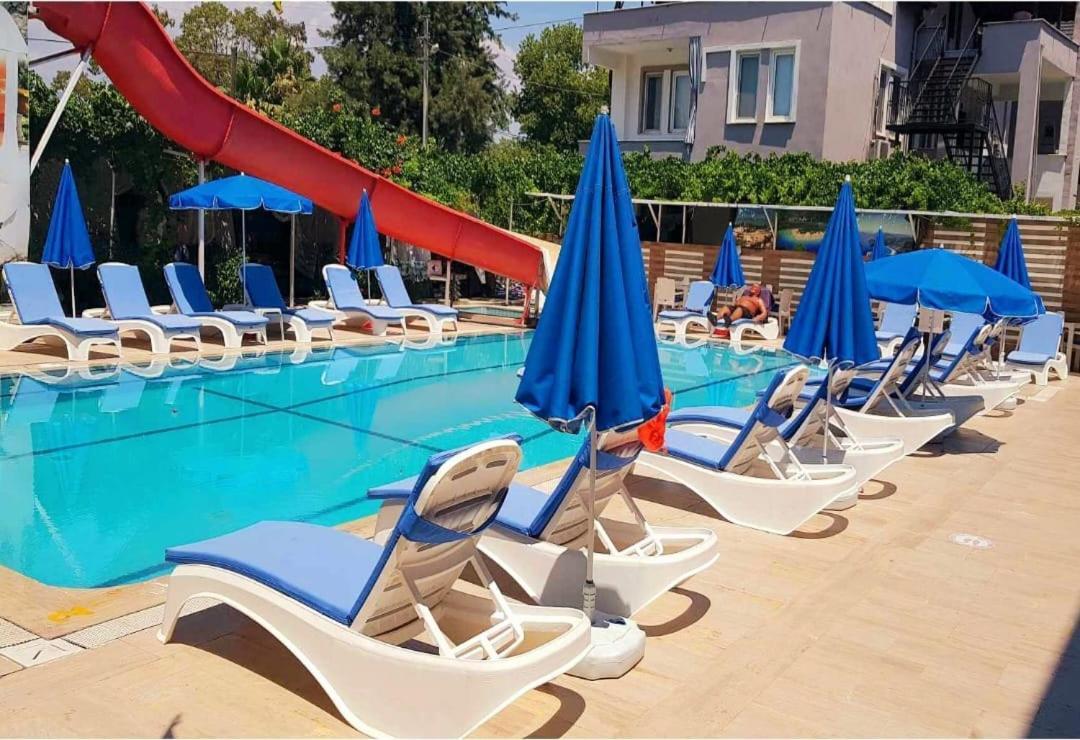Alis Hotel フェティエ エクステリア 写真