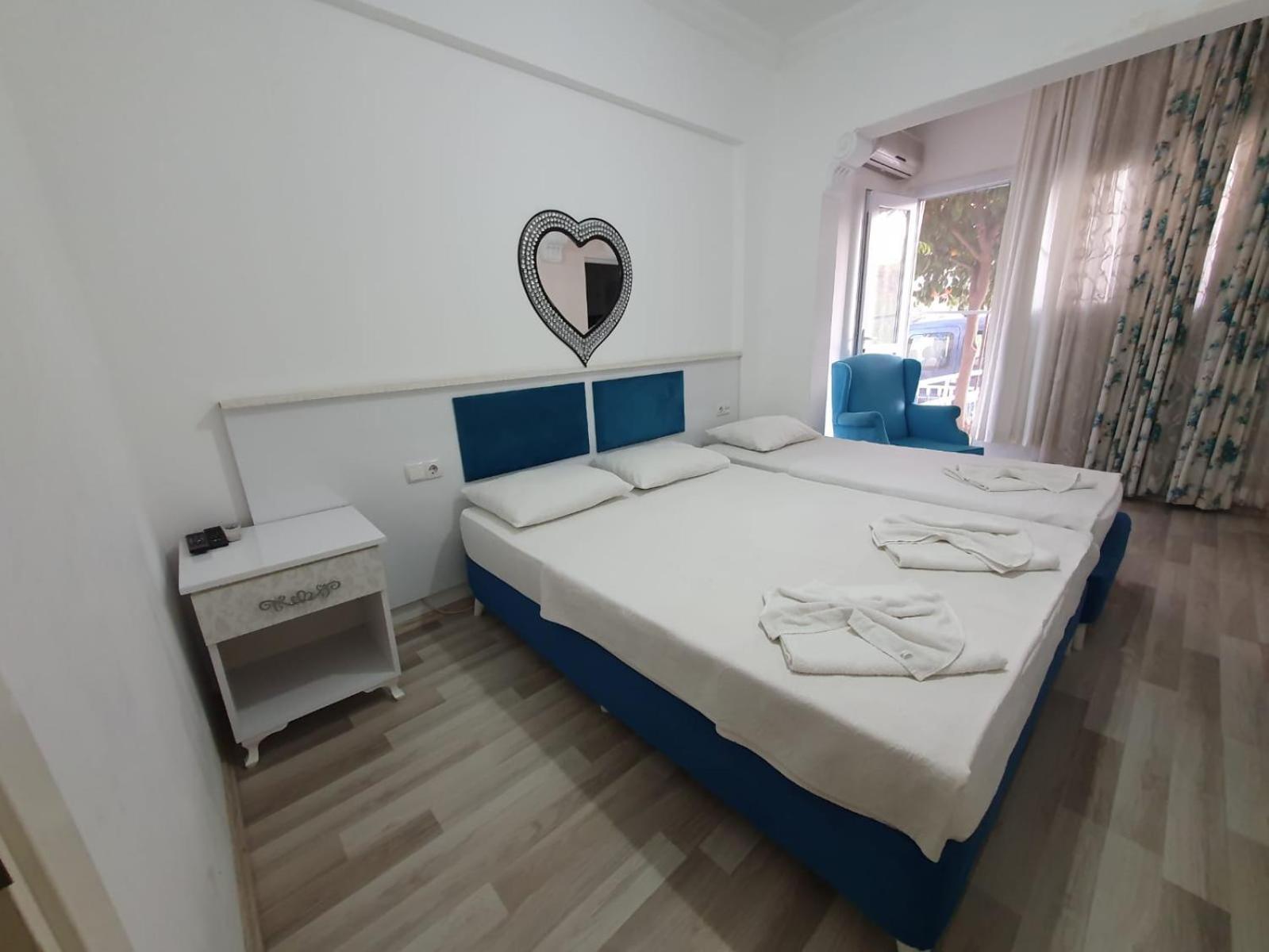 Alis Hotel フェティエ エクステリア 写真